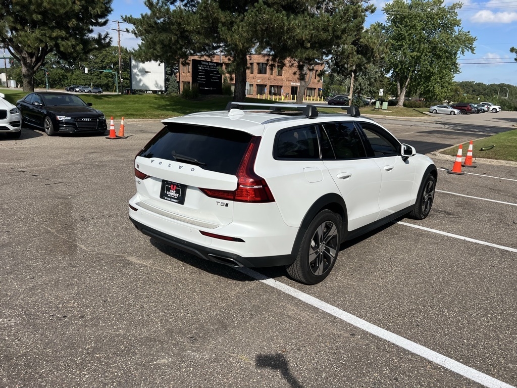 2020 Volvo V60 Cross Country T5 AWD photo 7