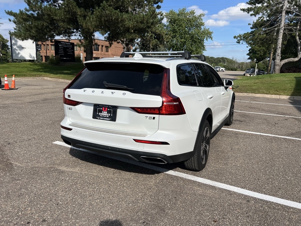 2020 Volvo V60 Cross Country T5 AWD photo 8