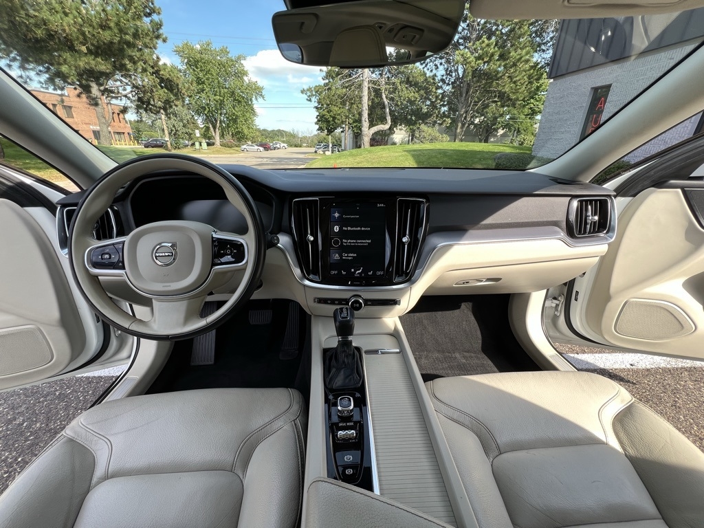 2020 Volvo V60 Cross Country T5 AWD photo 22