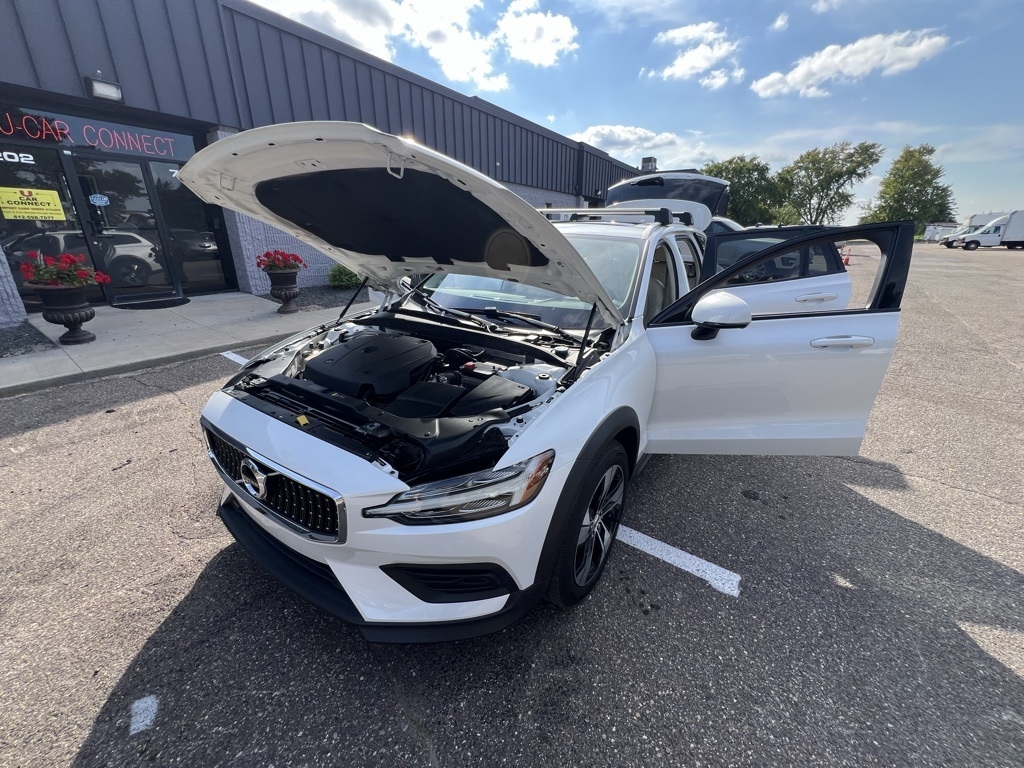 2020 Volvo V60 Cross Country T5 AWD photo 29