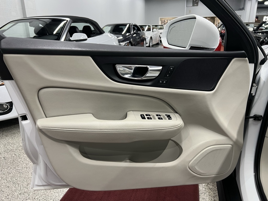 Volvo V60 Cross Country T5 AWD 2020