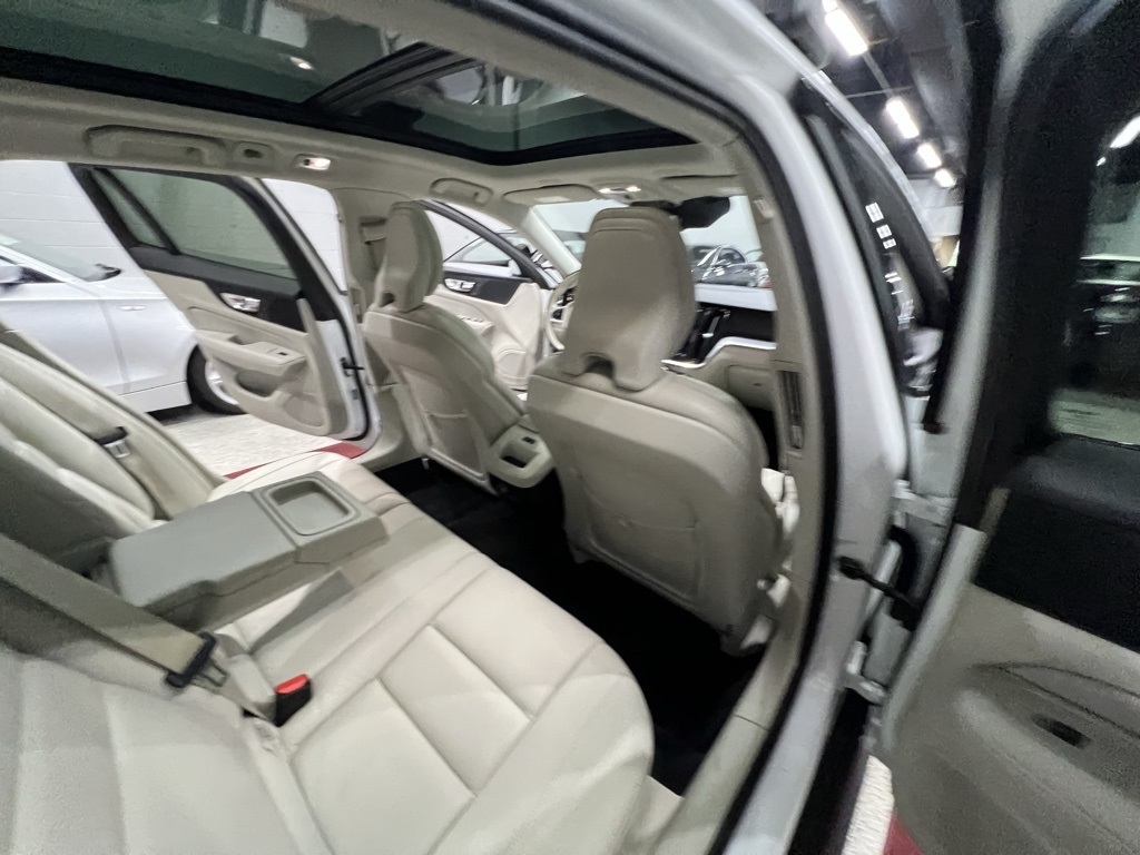 Volvo V60 Cross Country T5 AWD 2020