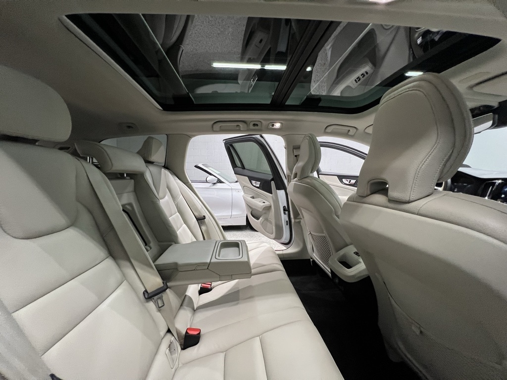 Volvo V60 Cross Country T5 AWD 2020