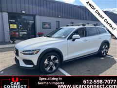 2020 Volvo V60 Cross Country  2020 Volvo V60 Cross Country