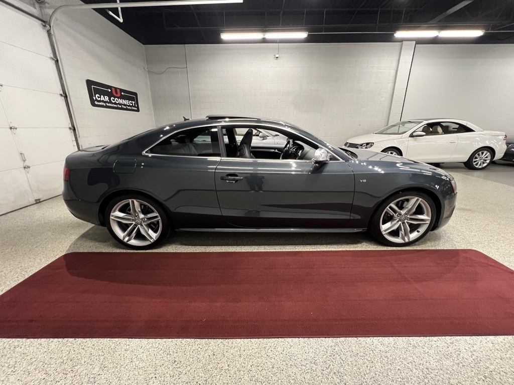 2011 Audi S5 Prestige photo 11