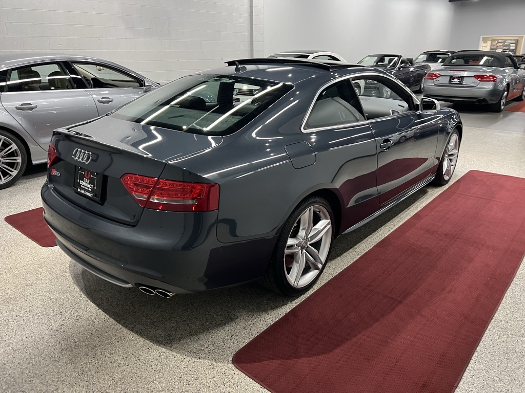 2011 Audi S5 Prestige photo 13
