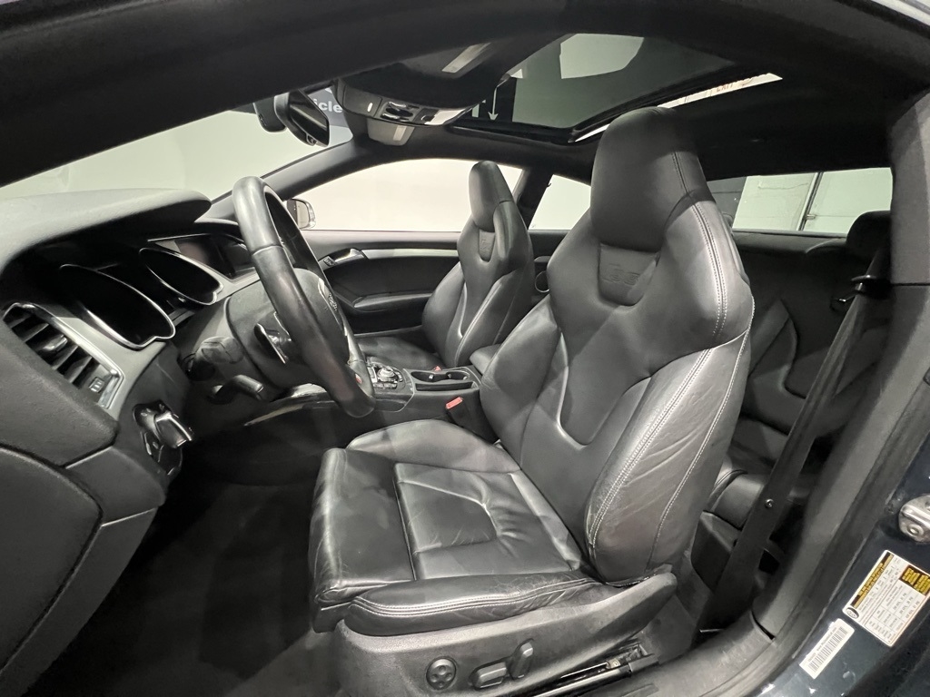 2011 Audi S5 Prestige photo 26
