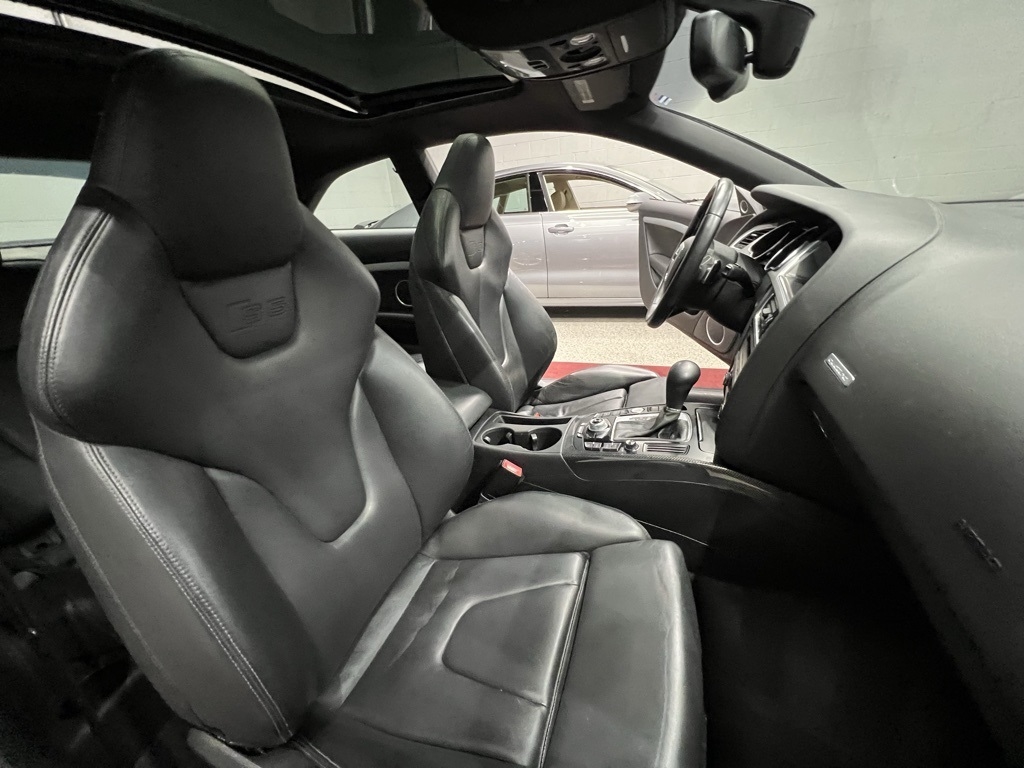 2011 Audi S5 Prestige photo 36