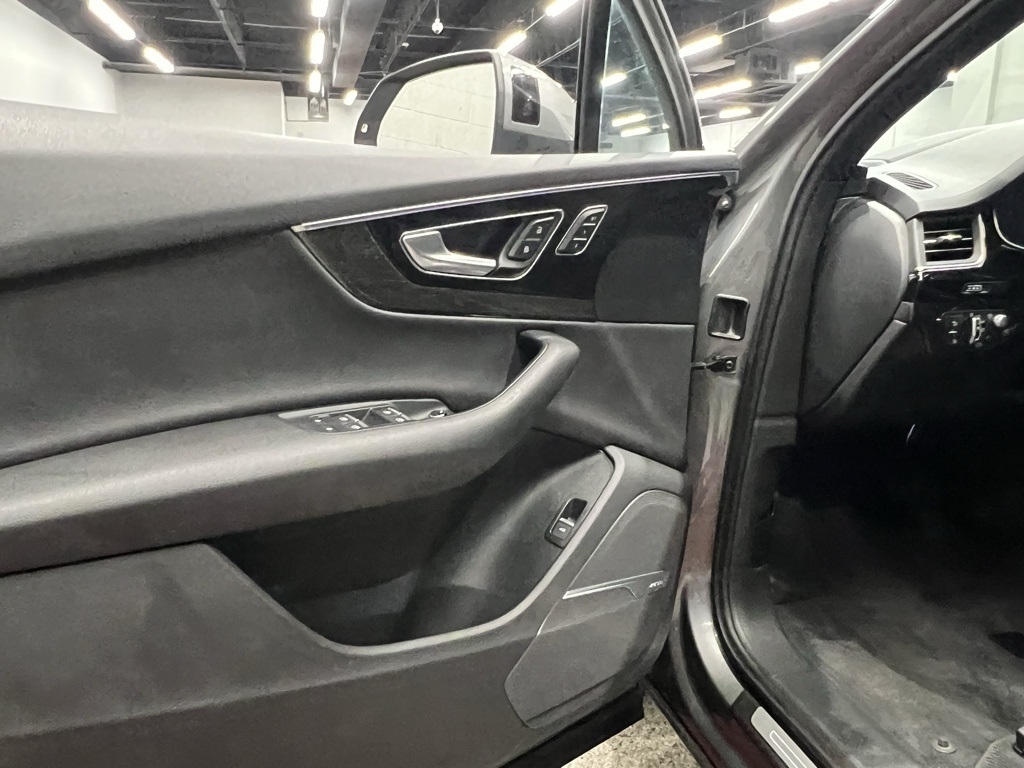 2017 Audi Q7 3.0 Prestige photo 19