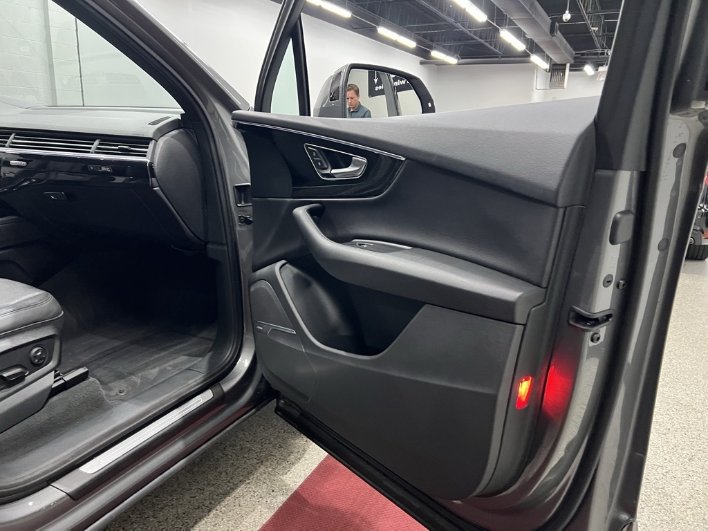 2017 Audi Q7 3.0 Prestige photo 29