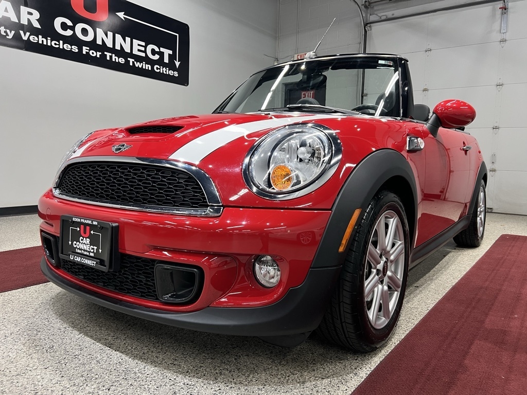 2013 Mini Cooper Convertible 2 Door S photo 4