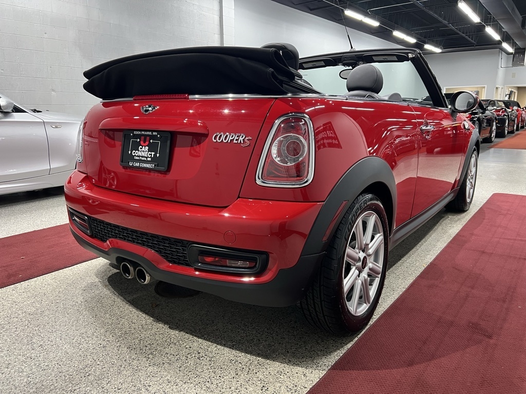 2013 Mini Cooper Convertible 2 Door S photo 12