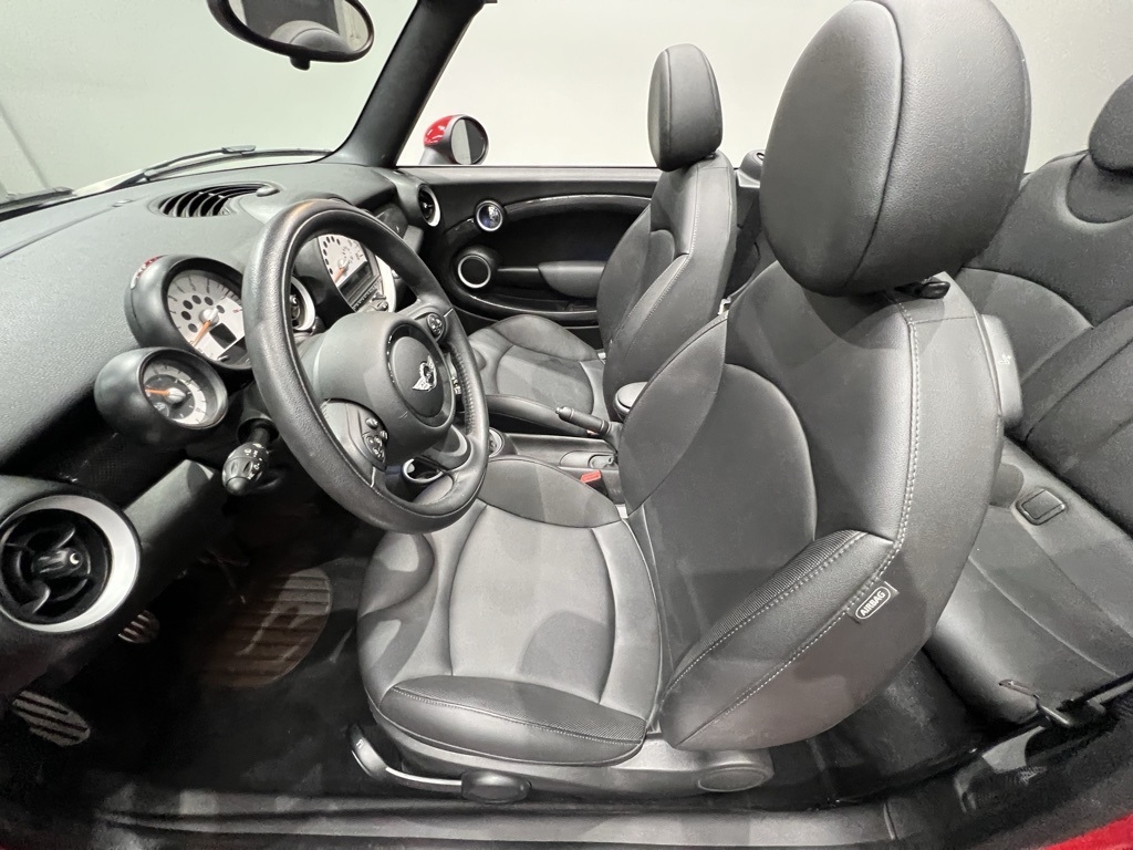 2013 Mini Cooper Convertible 2 Door S photo 23