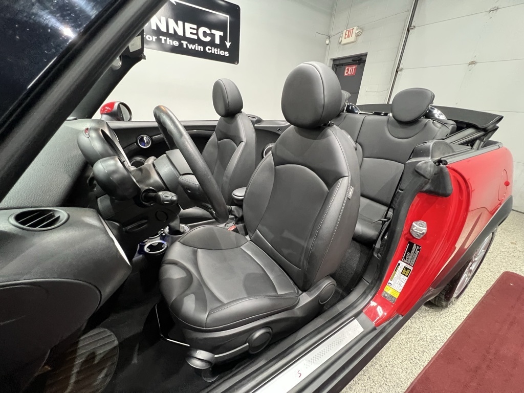 2013 Mini Cooper Convertible 2 Door S photo 24