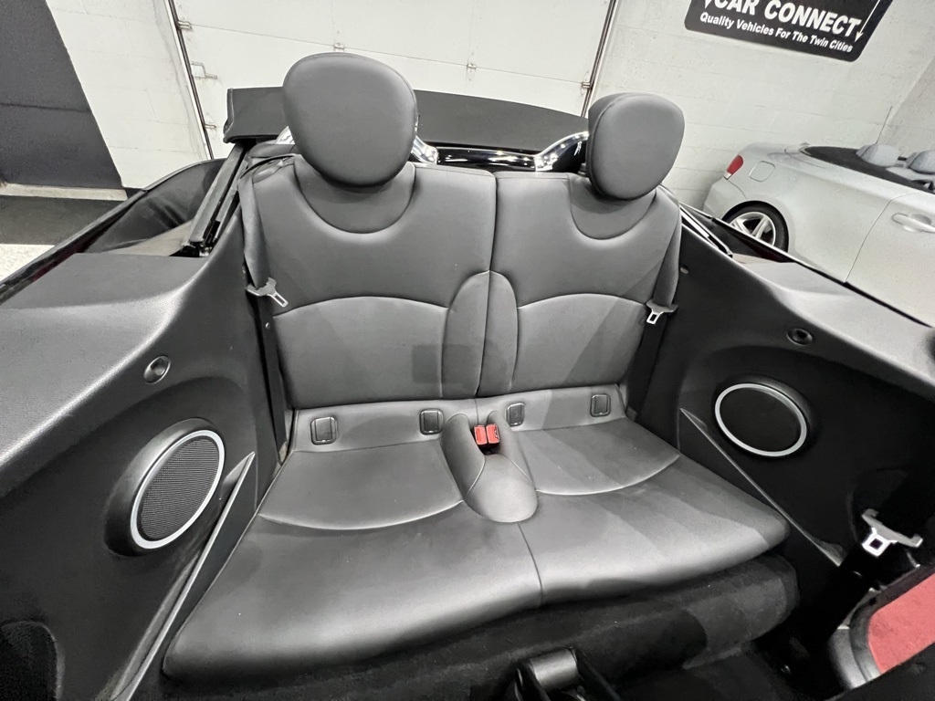 2013 Mini Cooper Convertible 2 Door S photo 28