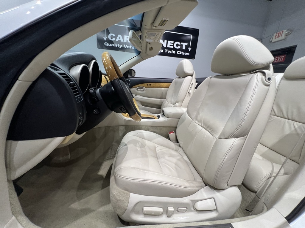 2002 Lexus SC 430 photo 32
