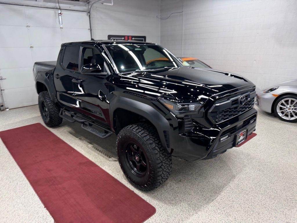 2025 Toyota Tacoma TRD Off Road - Photo 9