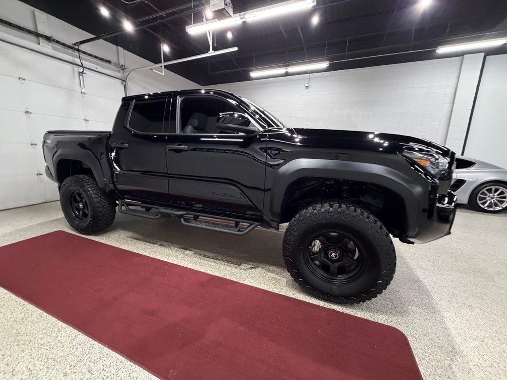 2025 Toyota Tacoma TRD Off Road - Photo 12