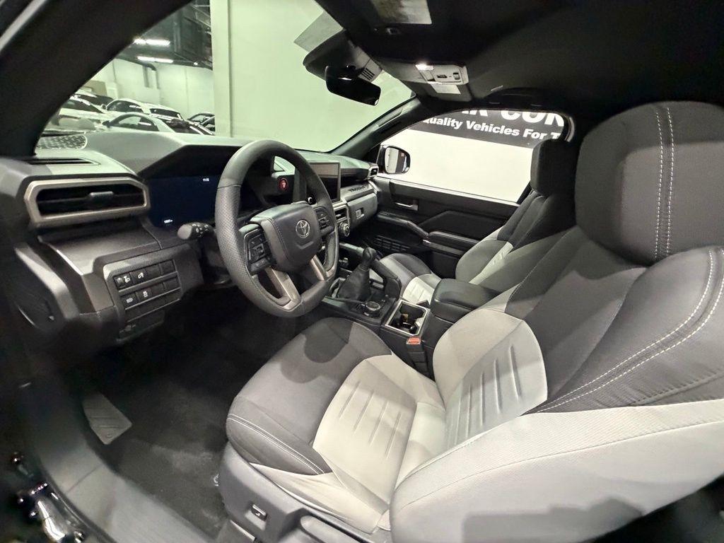 2025 Toyota Tacoma TRD Off Road - Photo 31
