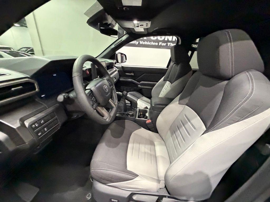 2025 Toyota Tacoma TRD Off Road - Photo 32