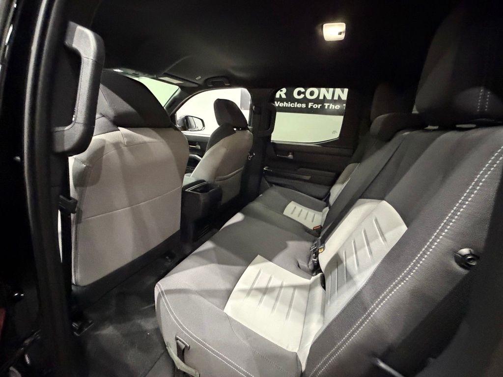 2025 Toyota Tacoma TRD Off Road - Photo 36
