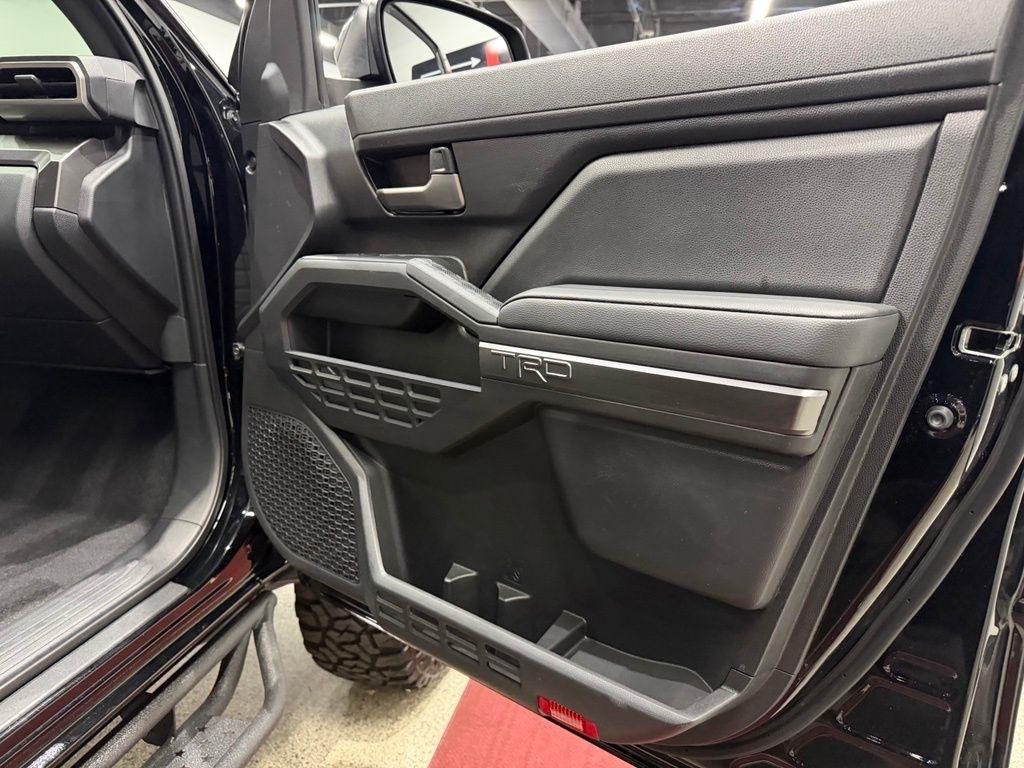 2025 Toyota Tacoma TRD Off Road - Photo 43