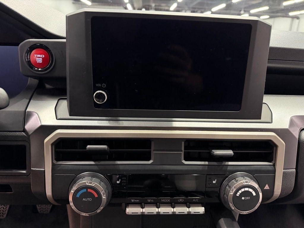 2025 Toyota Tacoma TRD Off Road - Photo 53
