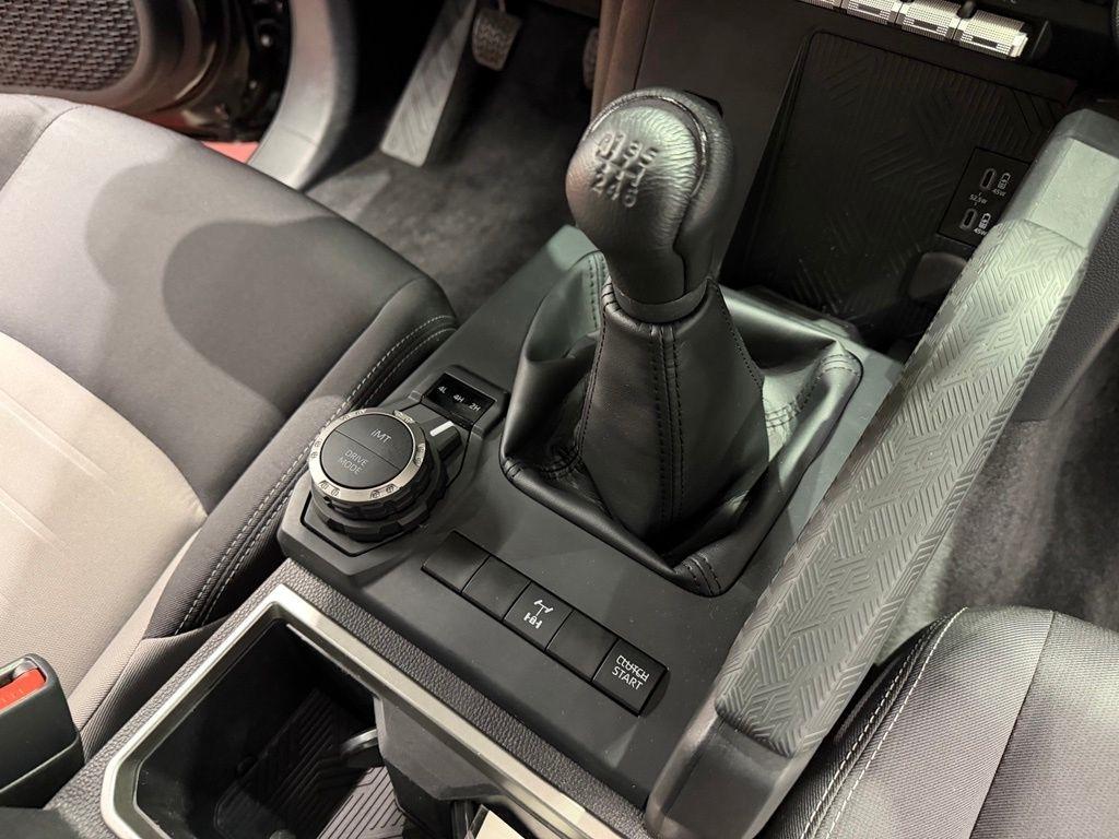 2025 Toyota Tacoma TRD Off Road - Photo 57
