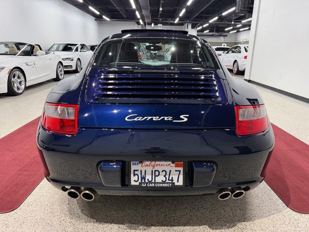 Porsche 911 photo 21