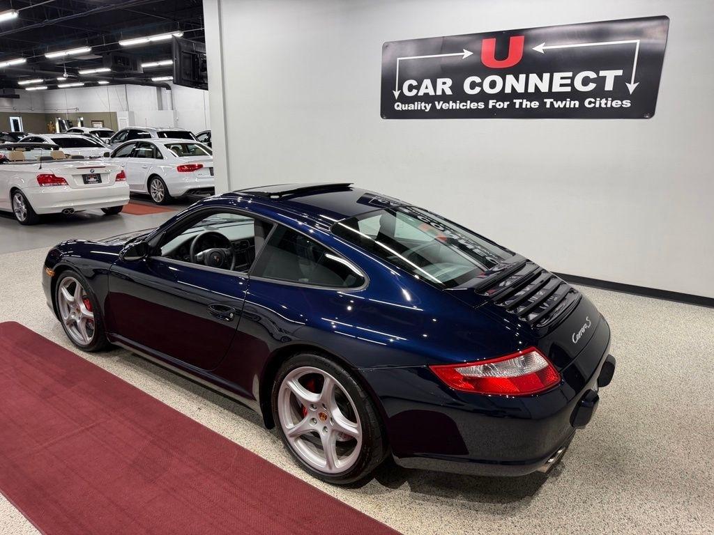 Porsche 911 photo 23