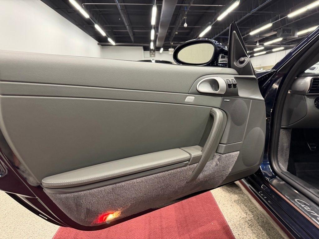 Porsche 911 photo 30