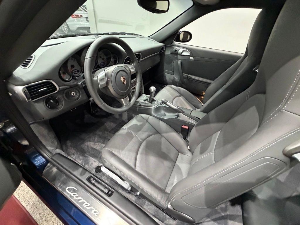 Porsche 911 photo 33