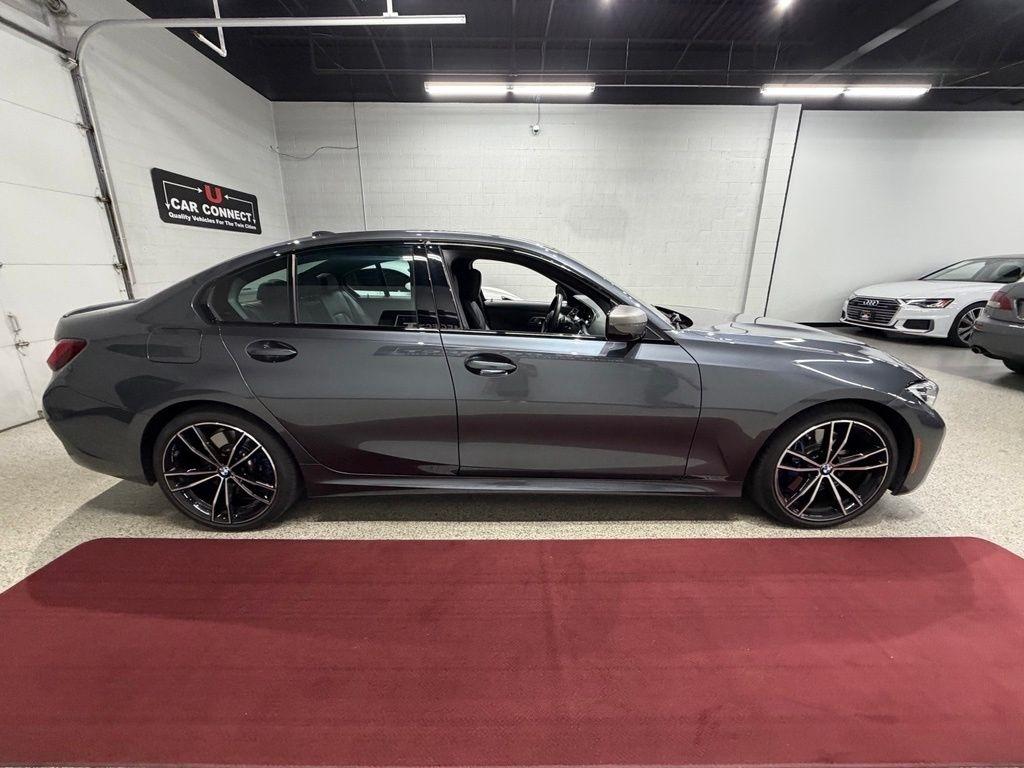 BMW M340i photo 12