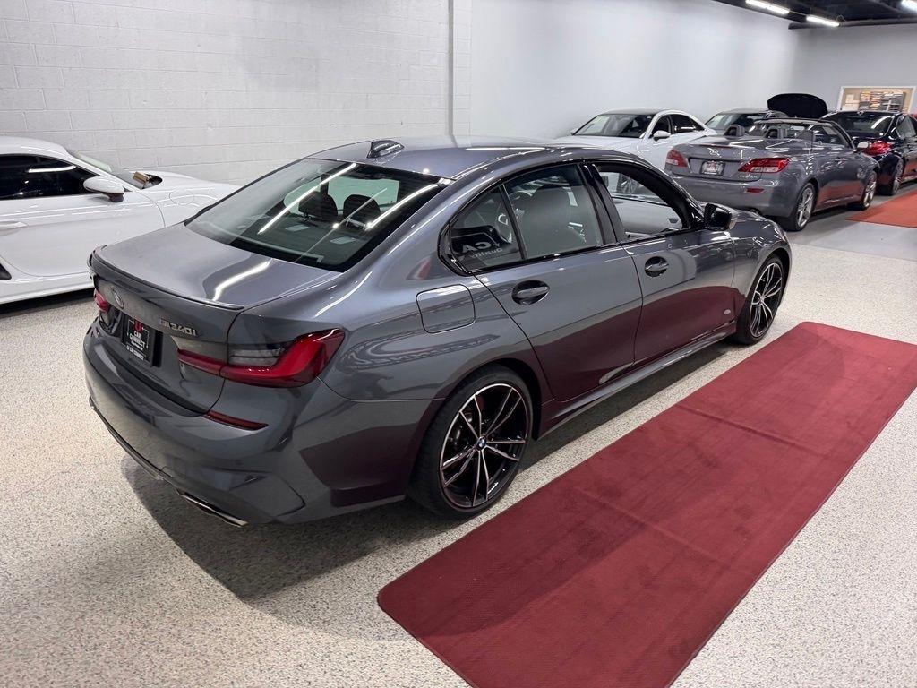 BMW M340i photo 13