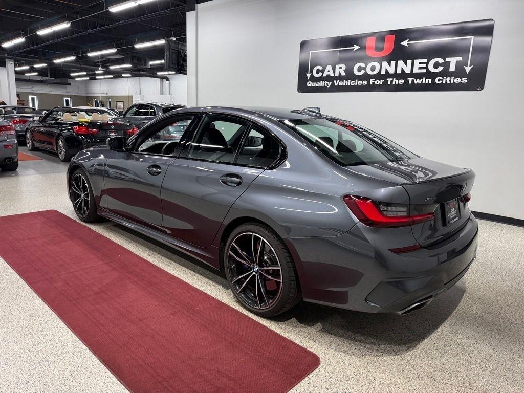 BMW M340i photo 18