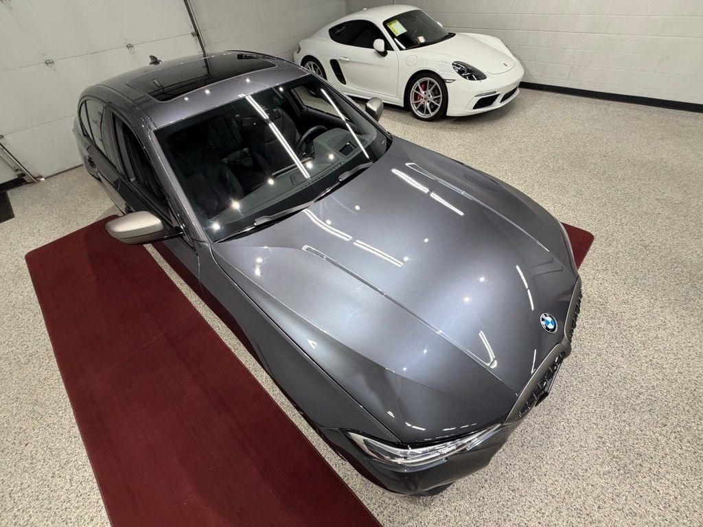 BMW M340i photo 21