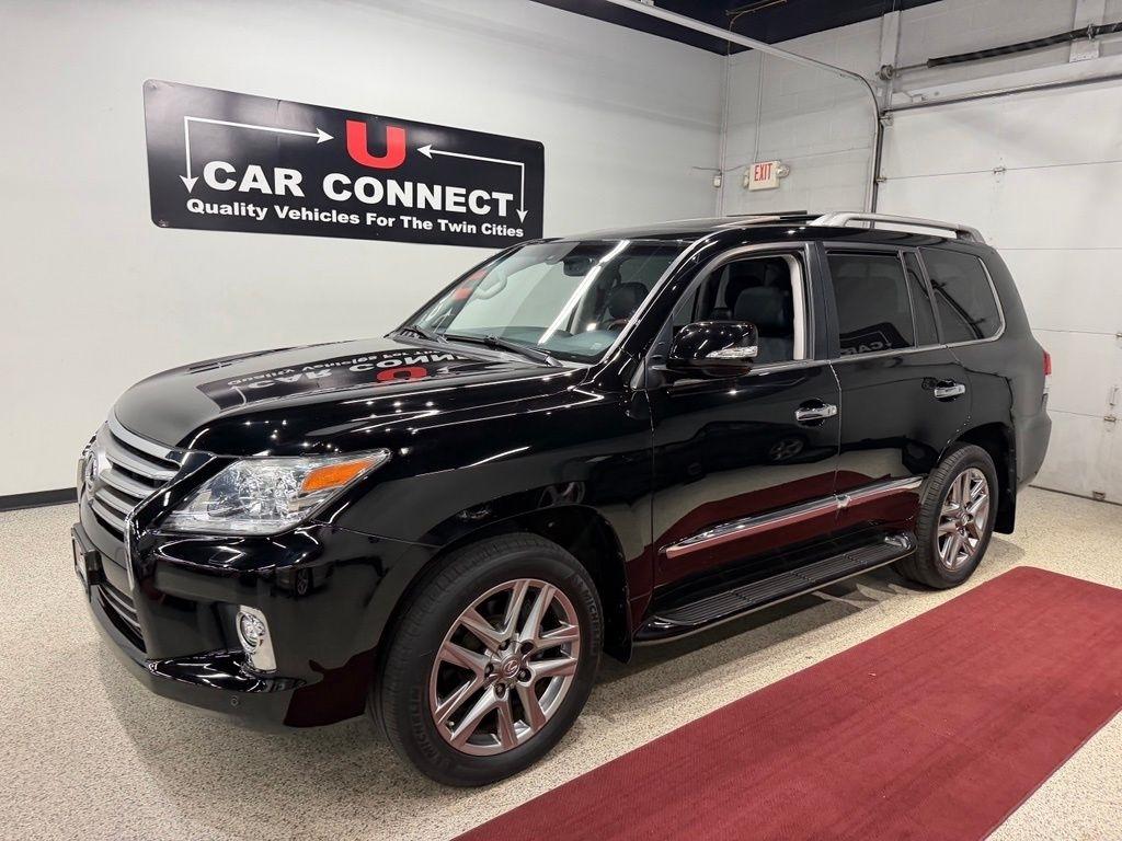 Lexus LX photo 2