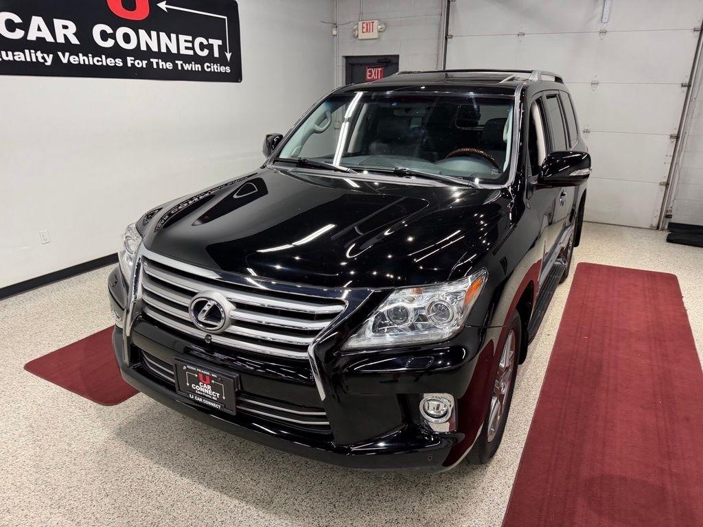 Lexus LX photo 5
