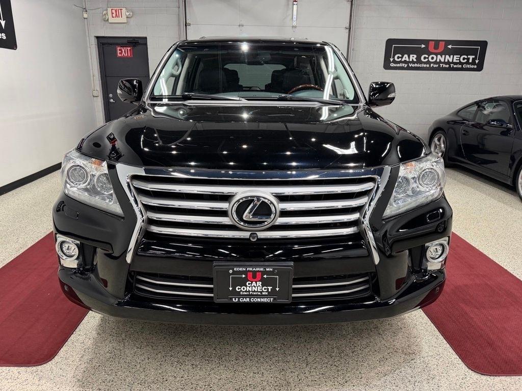 Lexus LX photo 7