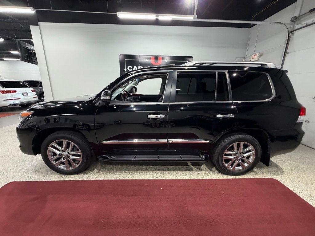Lexus LX photo 17
