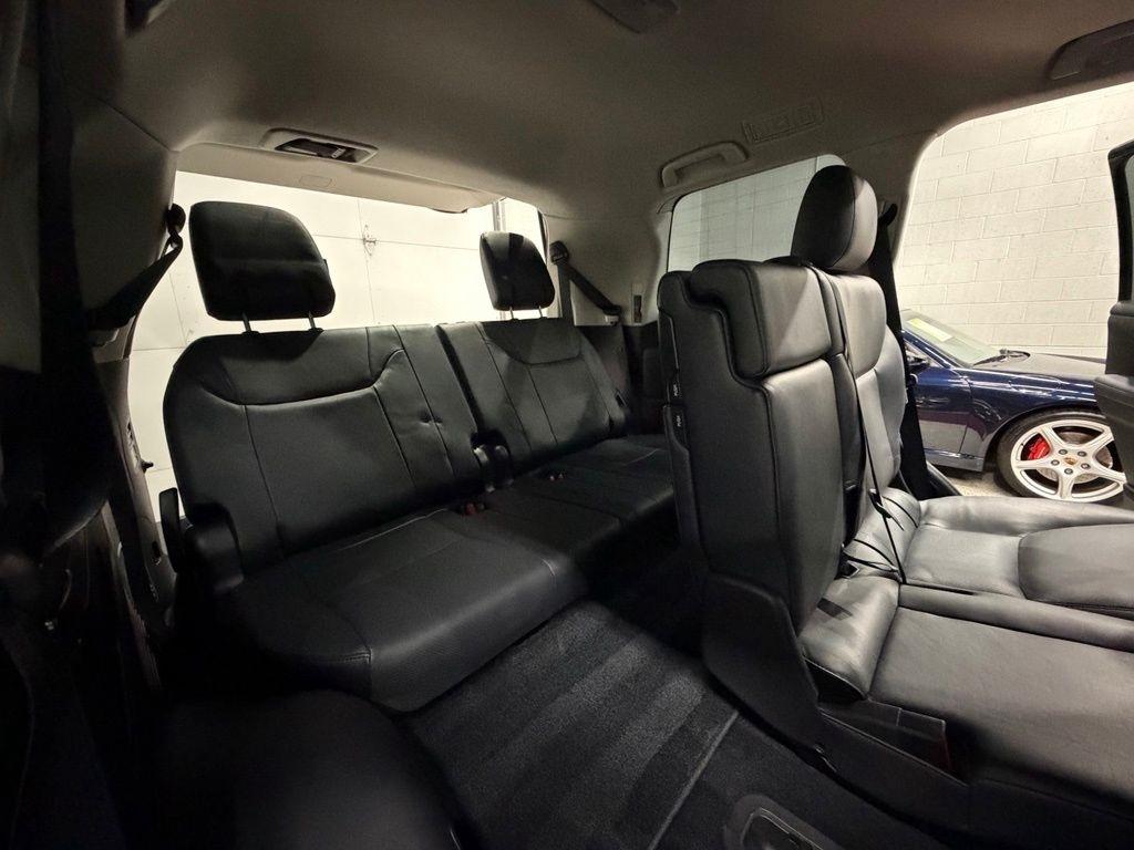 Lexus LX photo 36