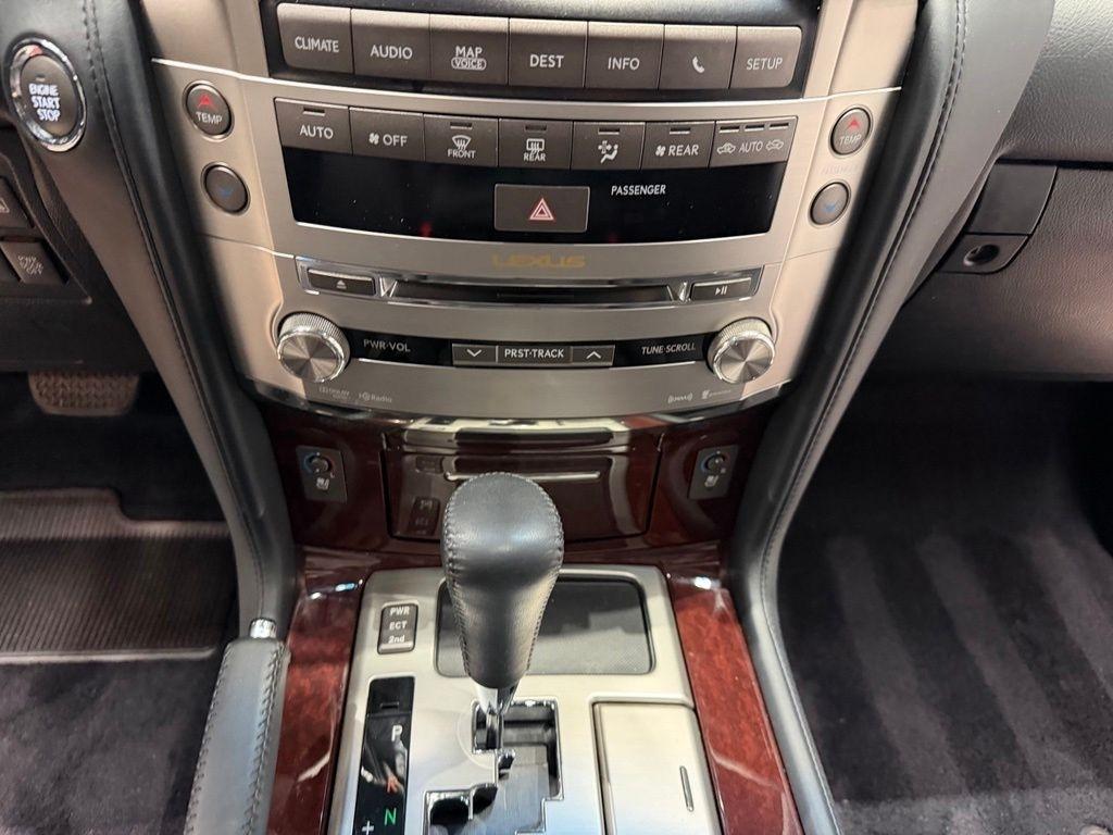 Lexus LX photo 48