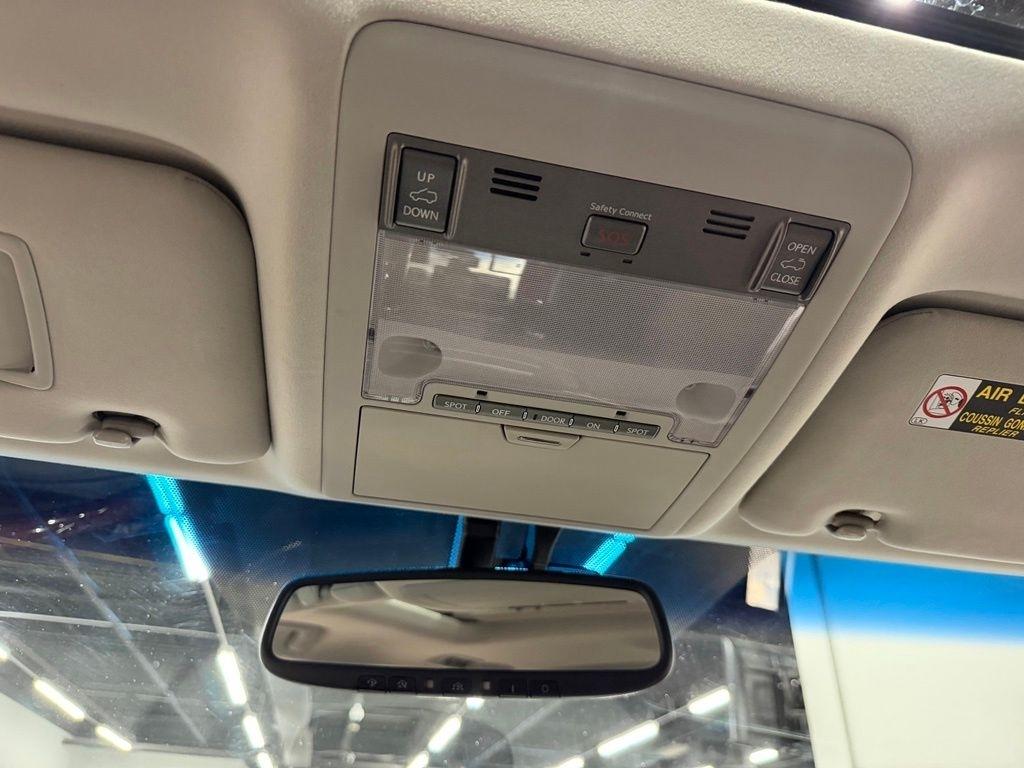 Lexus LX photo 55