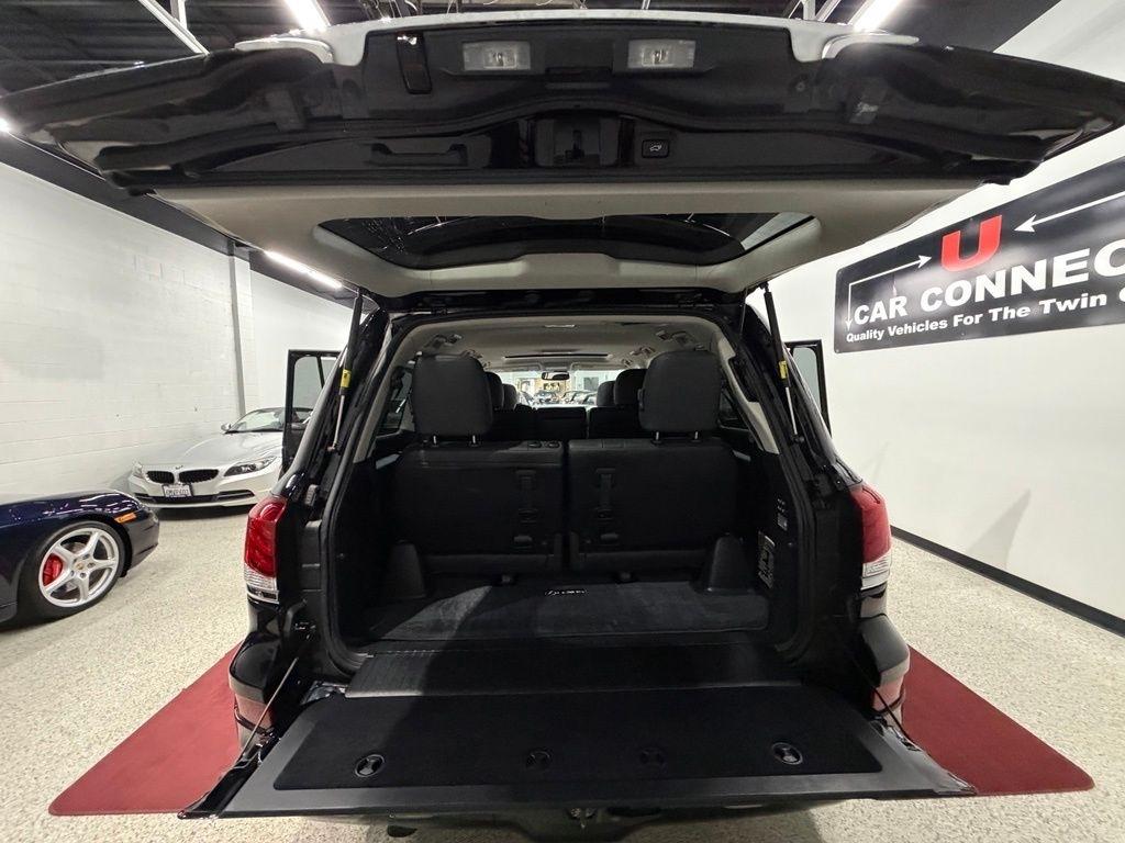 Lexus LX photo 58