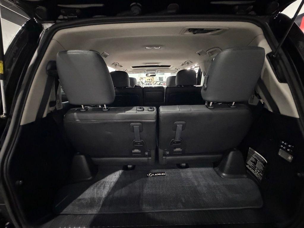 Lexus LX photo 59