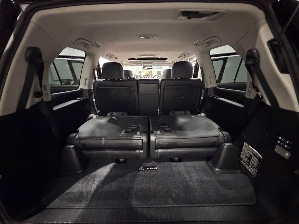 Lexus LX photo 61