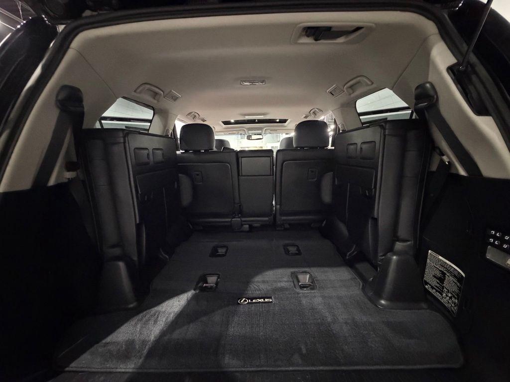 Lexus LX photo 63