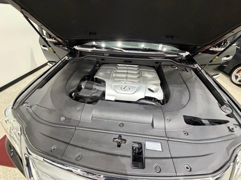 Lexus LX photo 65
