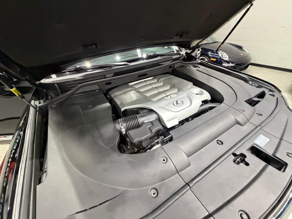Lexus LX photo 66