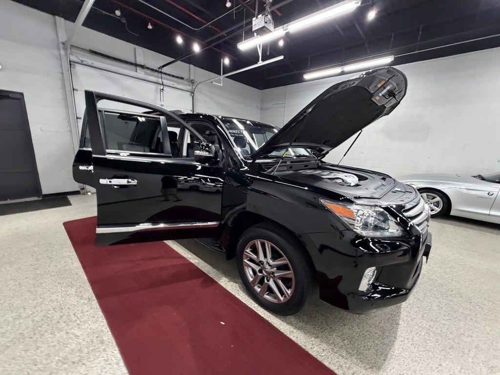 Lexus LX photo 68